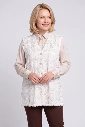vestă bej și albă cu model decorativ